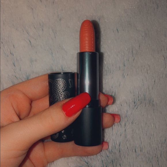 limited edition colourpop set - Picture 3 of 4